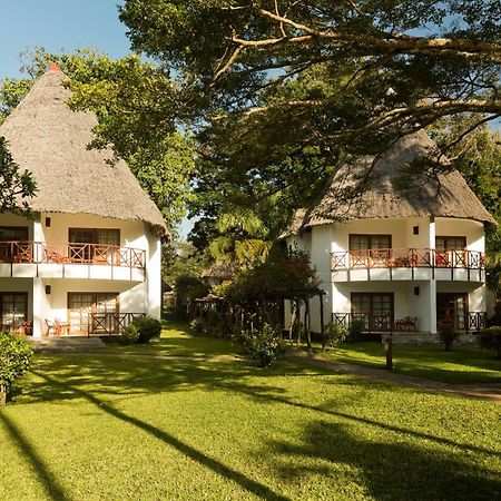Neptune Village Beach Resort & Spa Galu Exterior foto