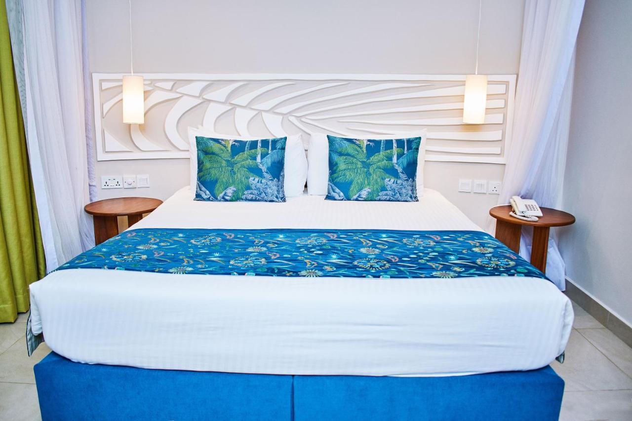 Neptune Village Beach Resort & Spa Galu Exterior foto