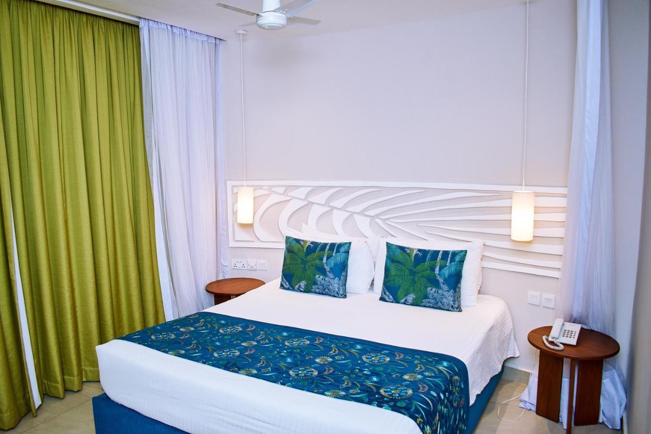 Neptune Village Beach Resort & Spa Galu Exterior foto