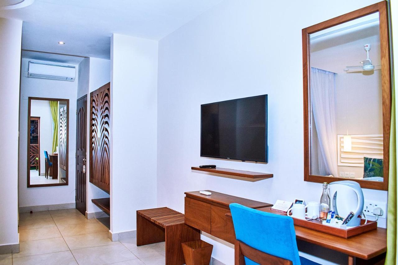 Neptune Village Beach Resort & Spa Galu Exterior foto