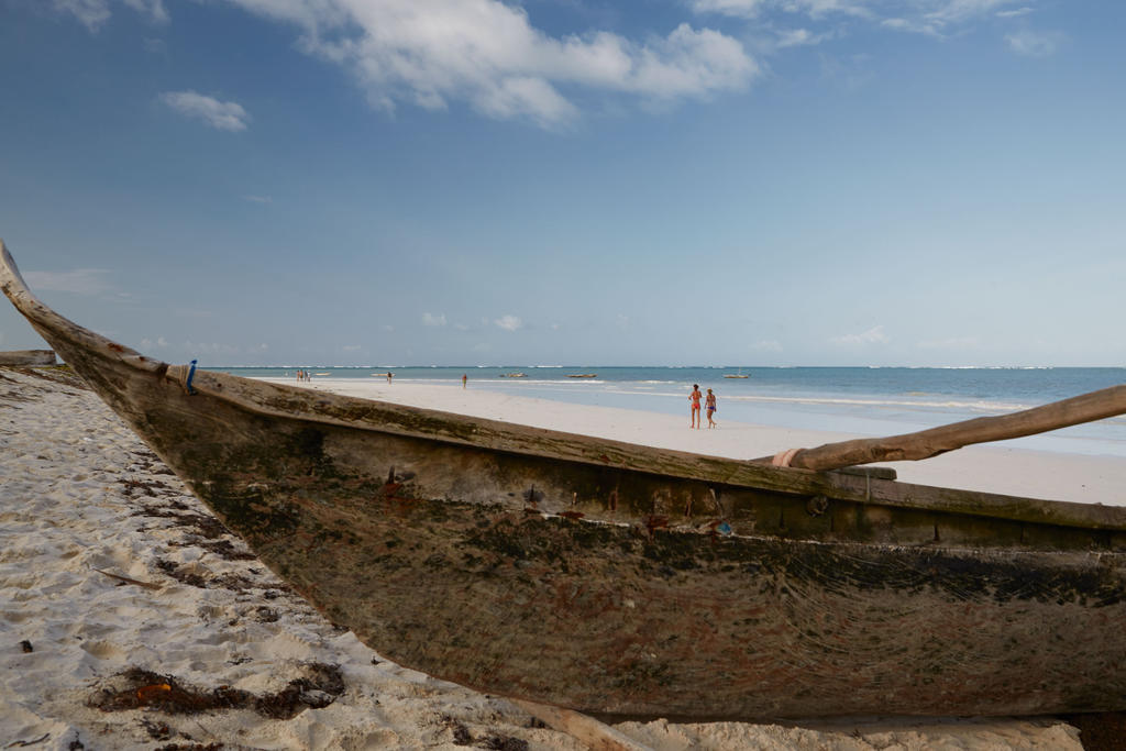 Neptune Village Beach Resort & Spa Galu Exterior foto
