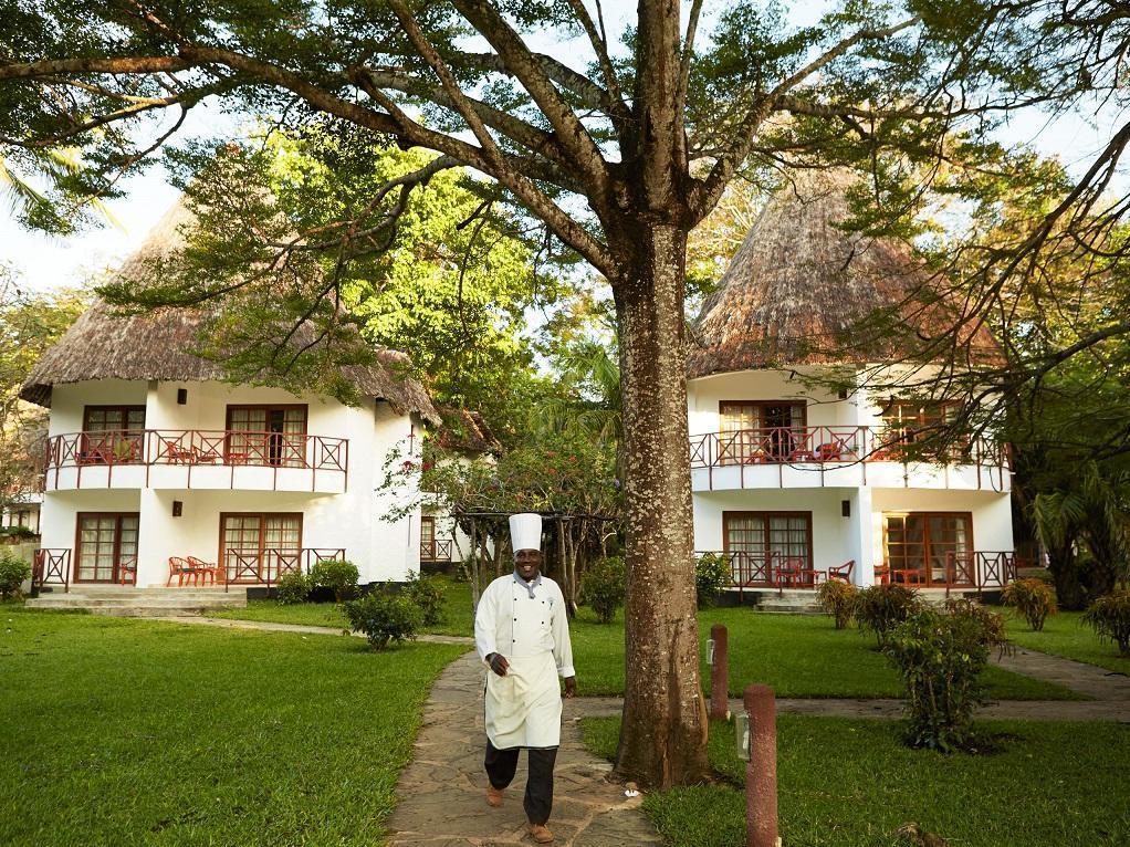 Neptune Village Beach Resort & Spa Galu Exterior foto